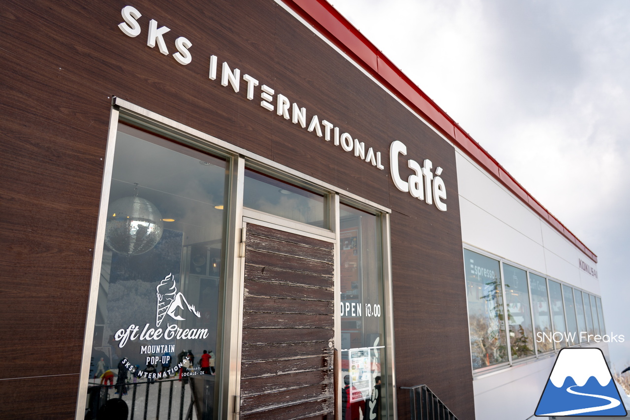 札幌国際スキー場｜さすが『KOKUSAI』！春シーズンも安泰の豊富な積雪で、まだまだ余裕で全面滑走可能です(^^)v